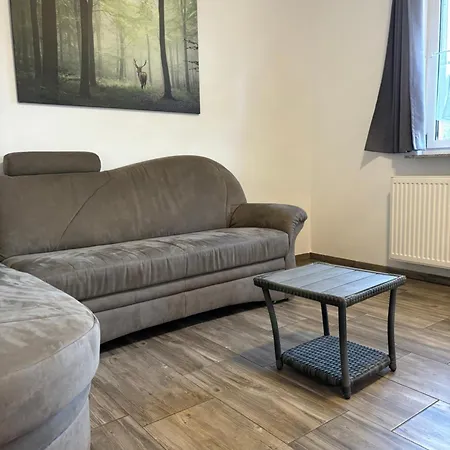 Haus Taunusblick 度假居 *